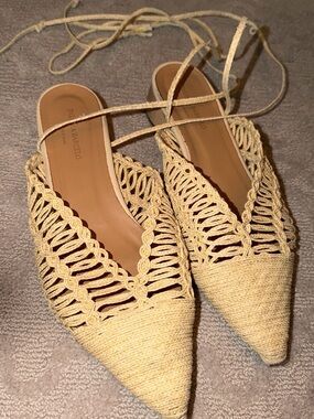 Paloma Barcelo Rattan Woven Pointed Lace-Up Flats size 40